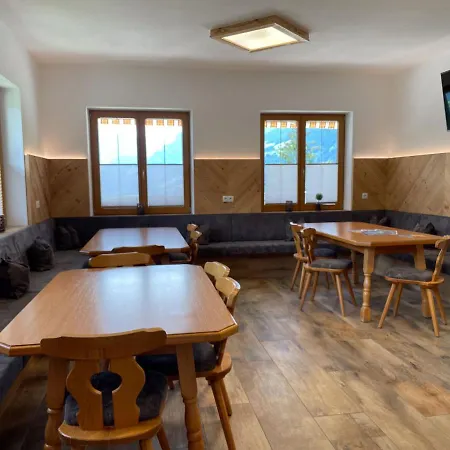 Ferienhaus Gruppenhaus Zur Schoensten Aussicht *
