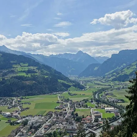 Ferienhaus Gruppenhaus Zur Schoensten Aussicht Zellberg
